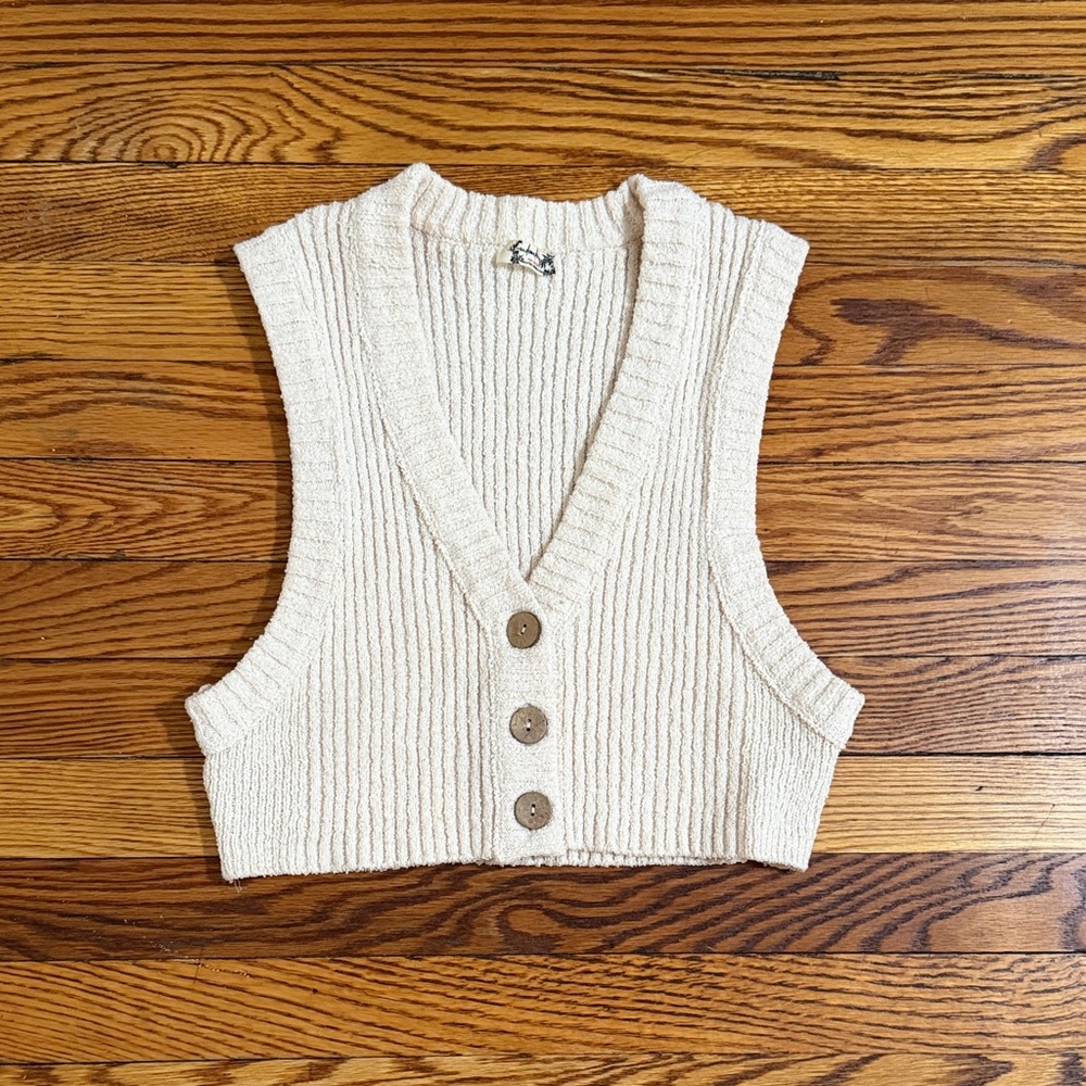 Free People Cream Buttoned Knit Cropped Vest